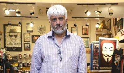30 करोड़ से अधिक की धोखाधड़ी मामले में विक्रम भट्ट और उनकी पत्नी श्वेतांबरी भट्ट को मिली जमानत