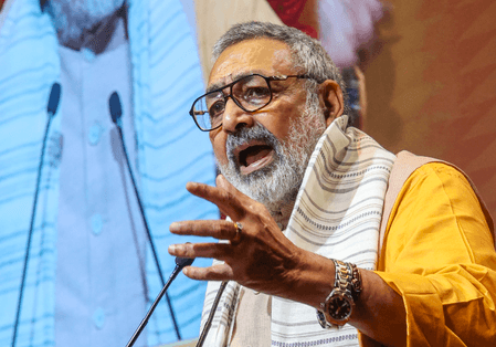 लालू यादव की ओर से भाजपा पर 'वोट चोरी' का आरोप लगाना हास्यास्पद : गिरिराज सिंह