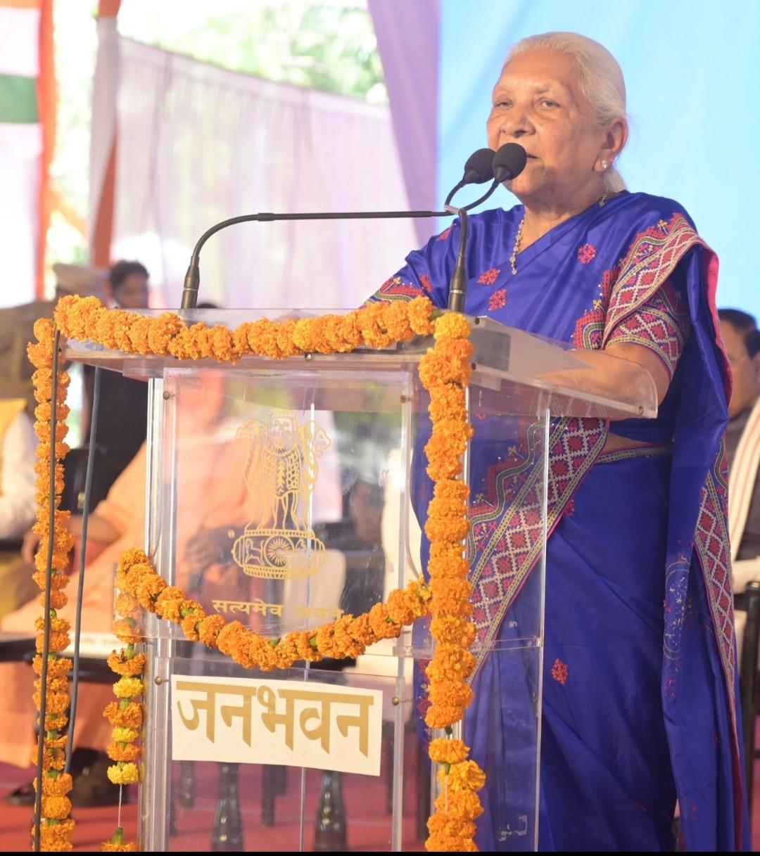 युवा बनें जॉब क्रिएटर, नवाचार और स्टार्टअप ही विकसित भारत की असली ताकत: राज्यपाल आनंदीबेन पटेल