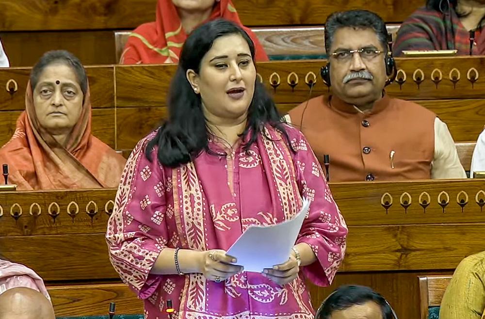 एनडीए के सांसदों ने राहुल गांधी पर अपने राजनीति फायदे के लिए देश में भ्रम फैलाने का लगाया आरोप