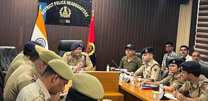 एसएसपी सांबा ने समीक्षा बैठक में दिए सख्त निर्देश, सुरक्षा ग्रिड मजबूत करने पर जोर