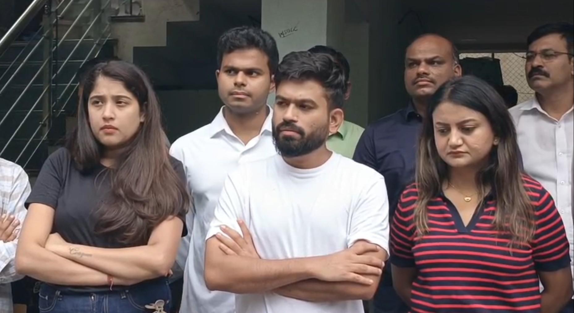 'एक प्रेशर ग्रुप के तौर पर काम करेगी सीजेपी', कॉकरोच जनता पार्टी के प्रमुख अभिजीत दीपके ने बताई रणनीति