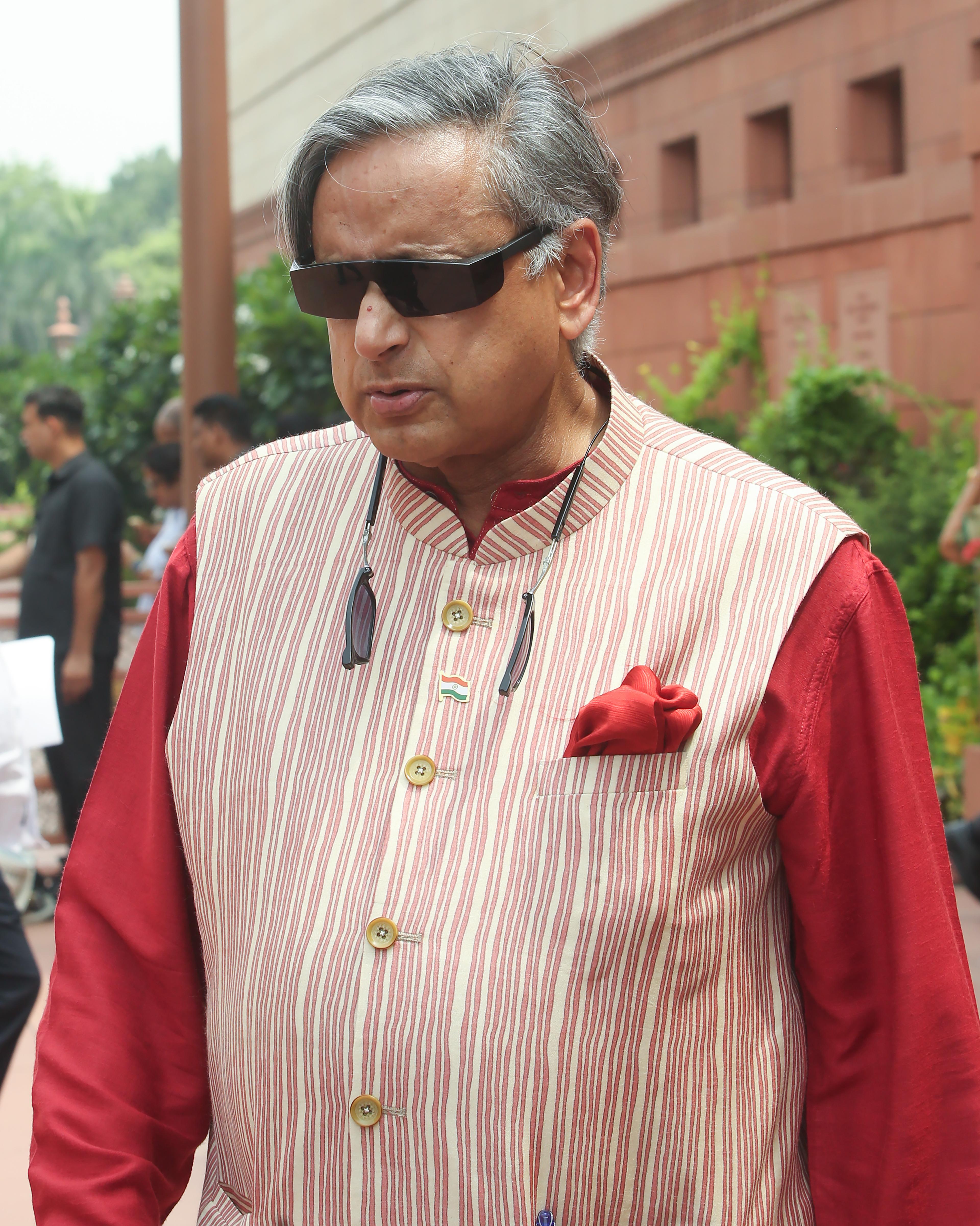 शशि