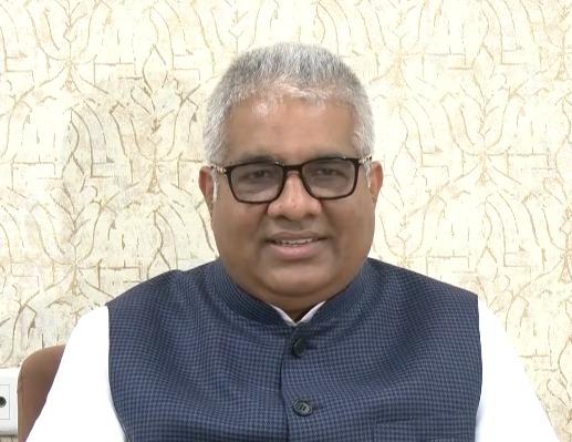 जनता ने डबल इंजन पर जताया भरोसा