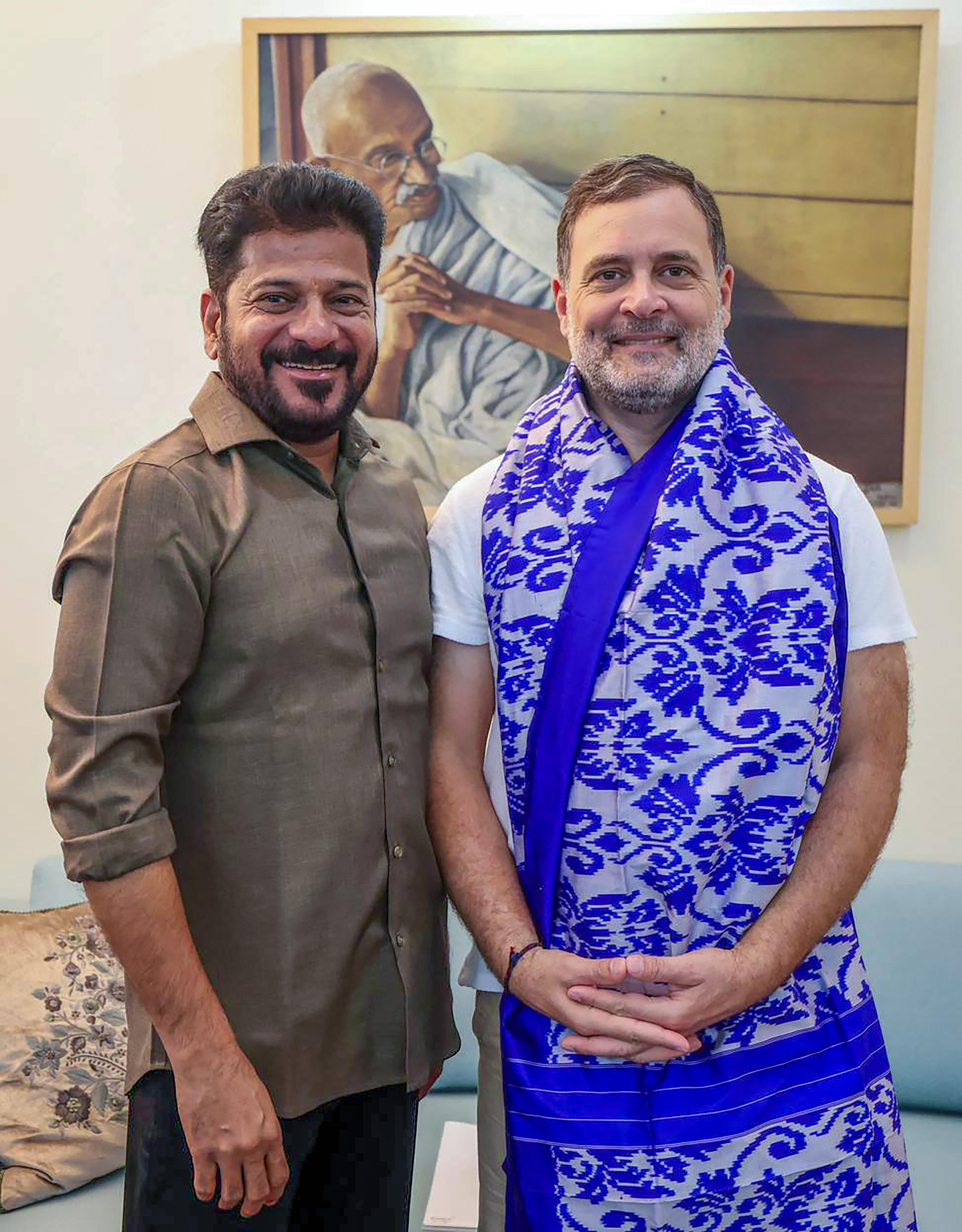 तेलंगाना के सीएम रेवंत रेड्डी ने राहुल गांधी से की मुलाकात, मीनाक्षी नटराजन मामले पर चर्चा