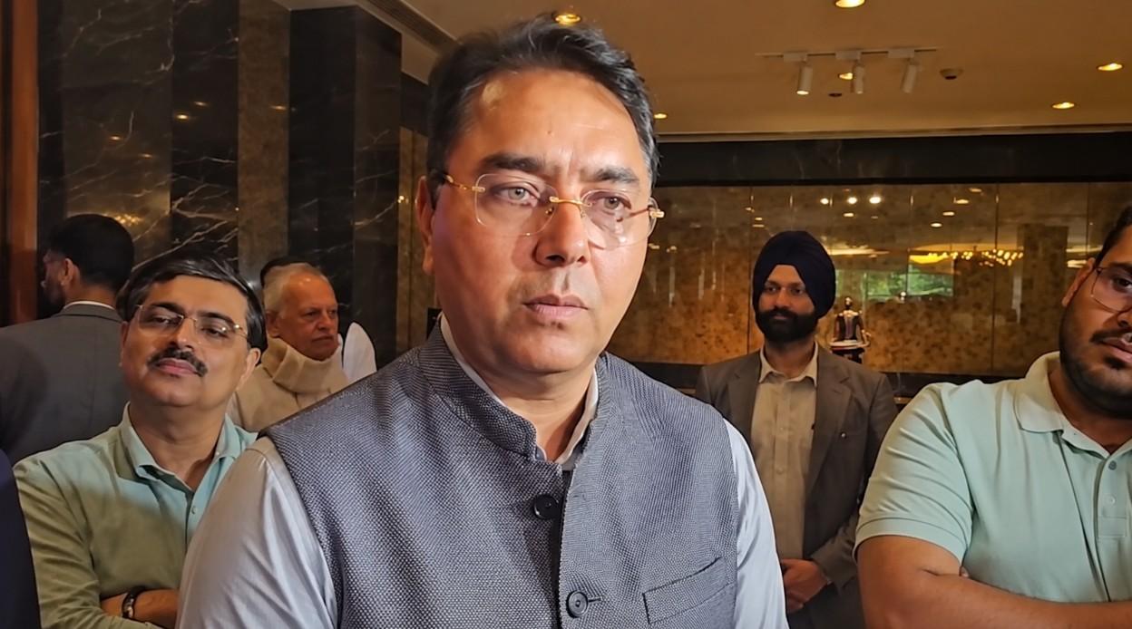 पंजाब में उद्योगों के अनुकूल माहौल को बनाने में जुटी सरकार : अमन अरोड़ा