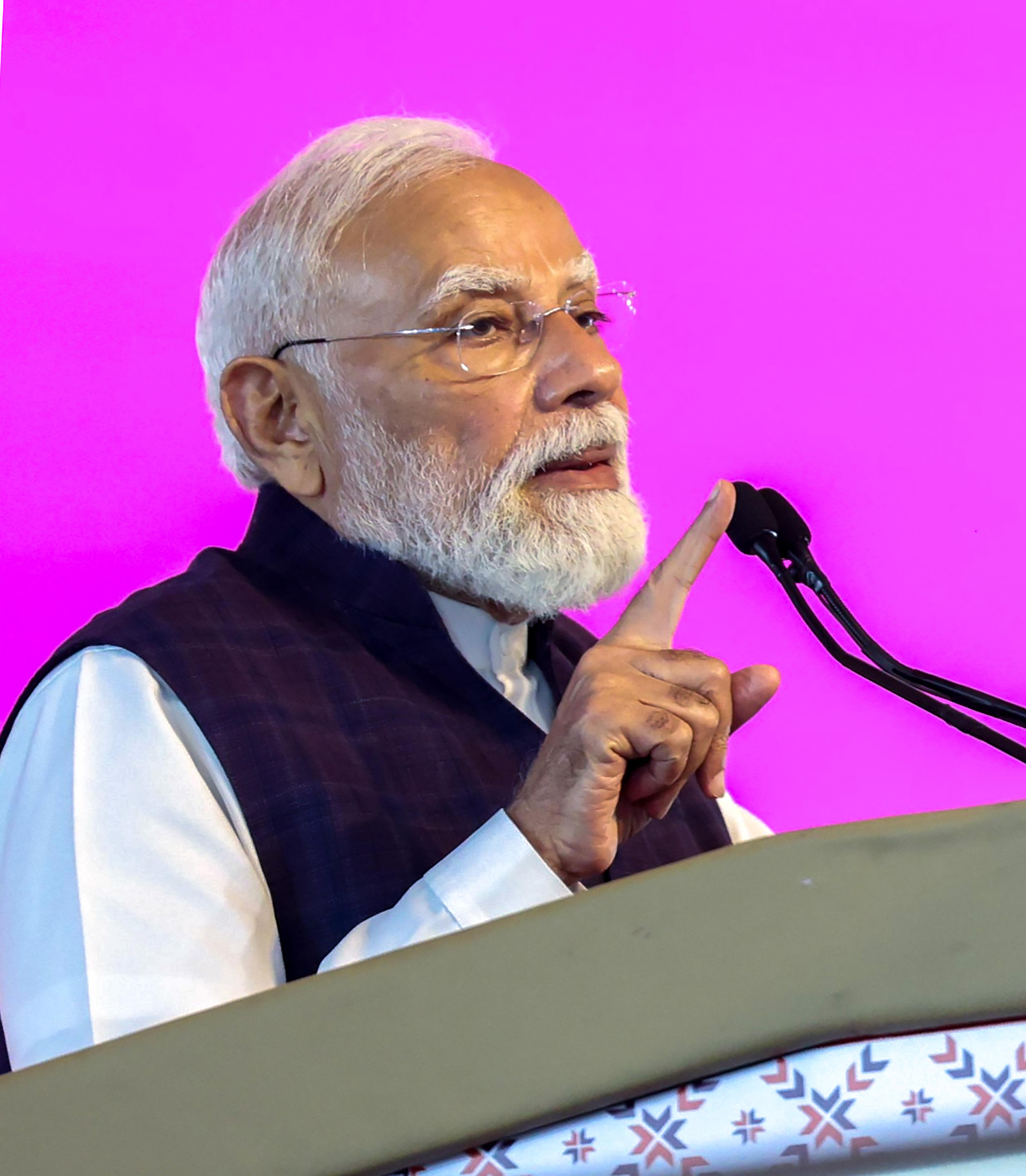 प्रधानमंत्री मोदी की अध्यक्षता में भारत सरकार के सचिवों के साथ दूसरी उच्चस्तरीय बैठक, 'विकसित भारत' के लक्ष्यों पर जोर