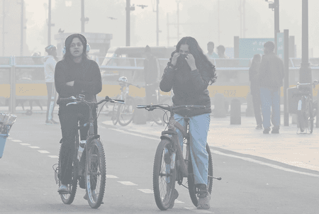 सुप्रीम कोर्ट का सीएक्यूएम को निर्देश, पराली छोड़कर प्रदूषण रोकने के बाकी प्रभावी उपाय बताएं