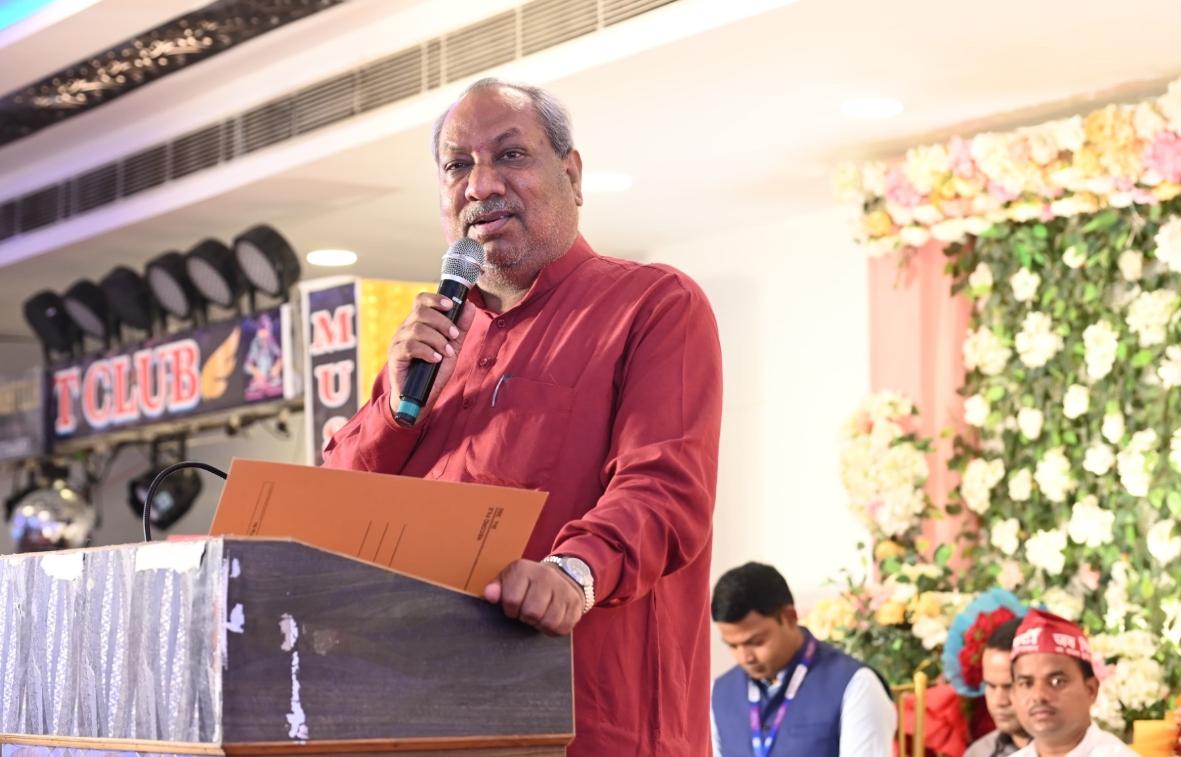 अखिलेश यादव के सनातन वाले पोस्ट पर भड़के संजय निषाद, कहा- सत्ता गई तो ये याद आया