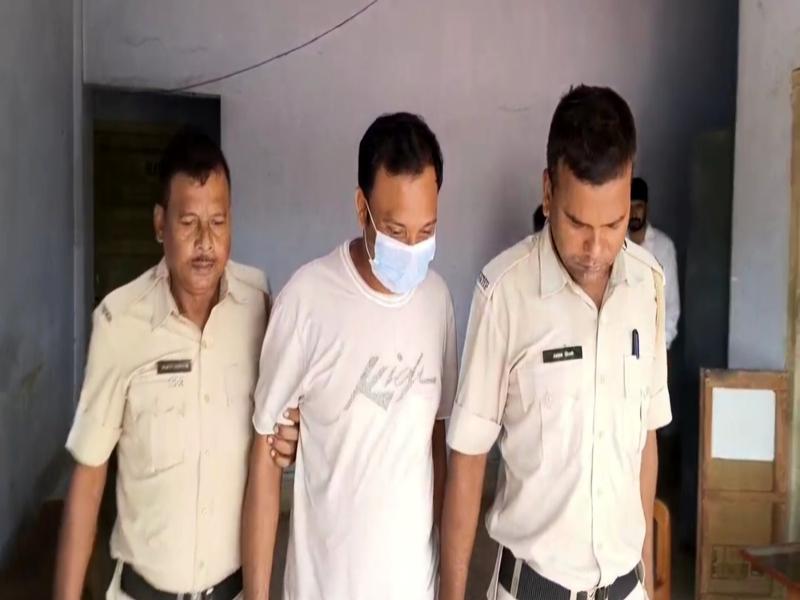 बंगाल के बांकुरा में मारपीट और छेड़छाड़ के आरोप में तृणमूल नेता गिरफ्तार