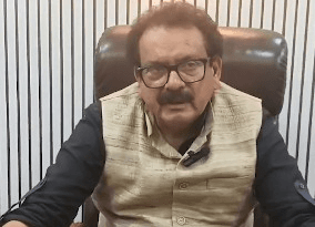 अखिलेश यादव एक समुदाय को खुश करने की कोशिश करते हैं : एसपी सिंह बघेल