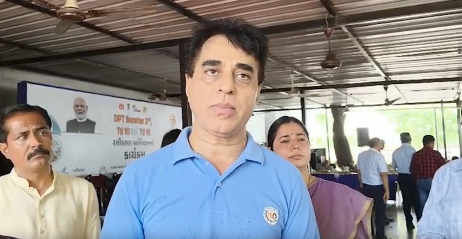गुजरात: दो महीने तक राज्य में चलेगा टीकाकरण अभियान, प्रफुल्ल पंशेरिया बोले- हमारी कोशिश है कि कोई भी वंचित न रहे