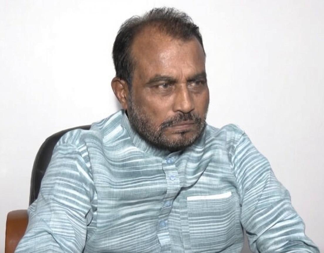 मेस में नॉनवेज बैन से ज्यादा जरूरी है साफ-सफाई, लापरवाही पर हो कार्रवाई : श्याम रजक