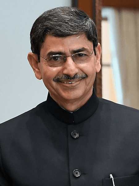 पश्चिम बंगाल के मुख्य सचिव और गृह सचिव ने राज्यपाल रवि से मुलाकात की