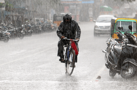तमिलनाडु के कई जिलों में भारी बारिश का अलर्ट, तेज हवाएं चलने की संभावना