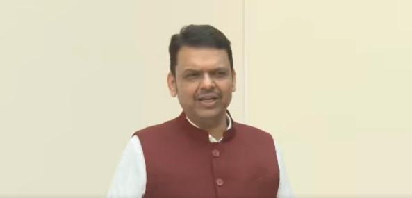 प्रणीत मोरे विवाद पर सीएम फडणवीस बोल, स्टैंड-अप कॉमेडी में सामाजिक मर्यादा का ध्यान रखना जरूरी
