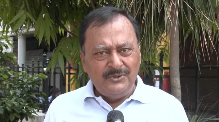 सुरेंद्र