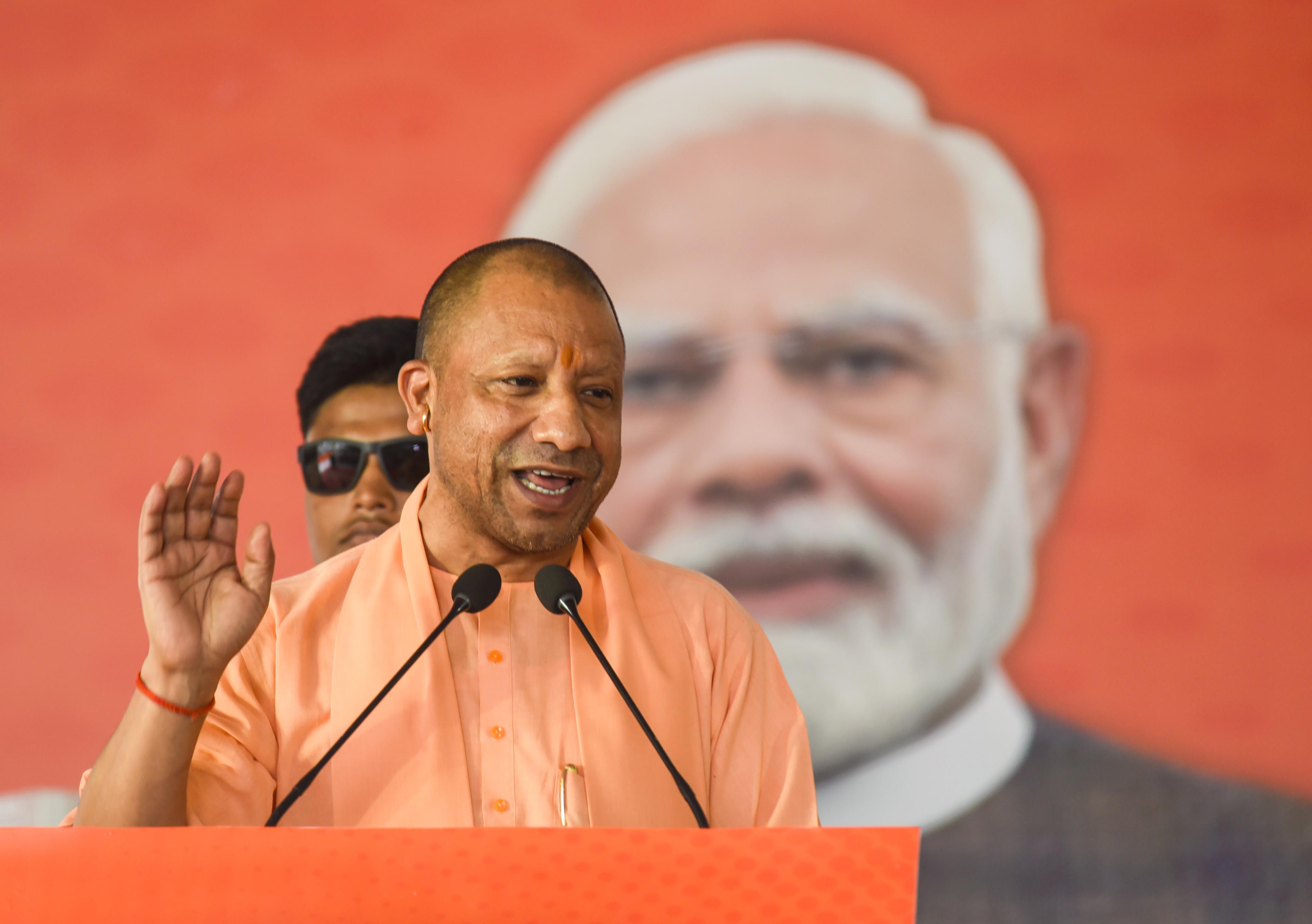राम मंदिर दान चोरी मामले पर सियासत तेज, ट्रस्ट ने सीएम योगी से एसआईटी जांच की मांग की