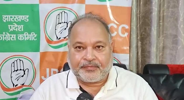 नितेश राणे पर कांग्रेस का पलटवार, राकेश सिन्हा बोले- चोरी पकड़ी गई तो विपक्ष को दे रहे गाली