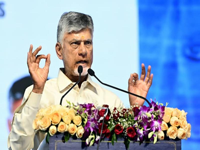 आंध्र प्रदेश: चंद्रबाबू नायडू ने पार्टी मुख्यालय में कार्यकर्ताओं को दिया संगठन मजबूत करने का संदेश