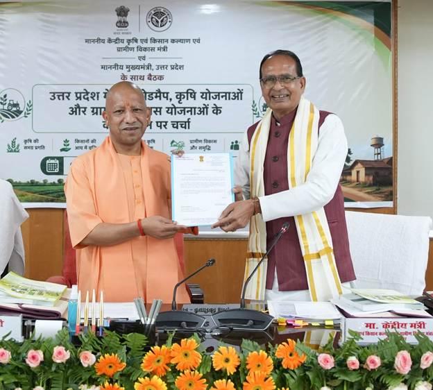 यूपी के ग्रामीण गरीबों के लिए 6.18 लाख पक्के मकानों को मंजूरी, एमएसपी पर फसलों की खरीद का बढ़ा समय