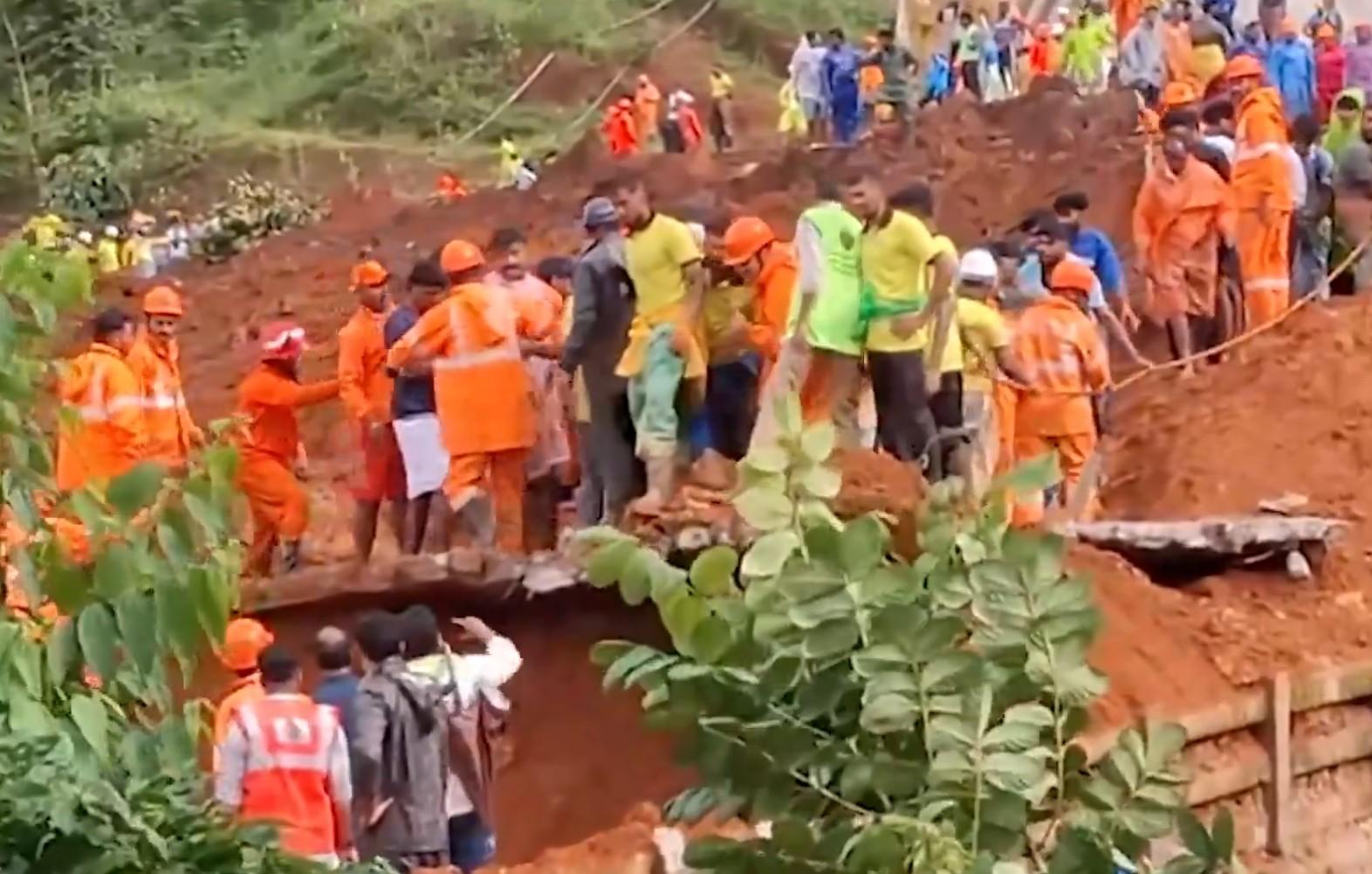 केरल: वायनाड त्रासदी पर मुख्यमंत्री ने व्यक्त की संवेदनाएं, भूस्खलन से प्रभावित मीनाक्षी ब्रिज का करेंगे दौरा