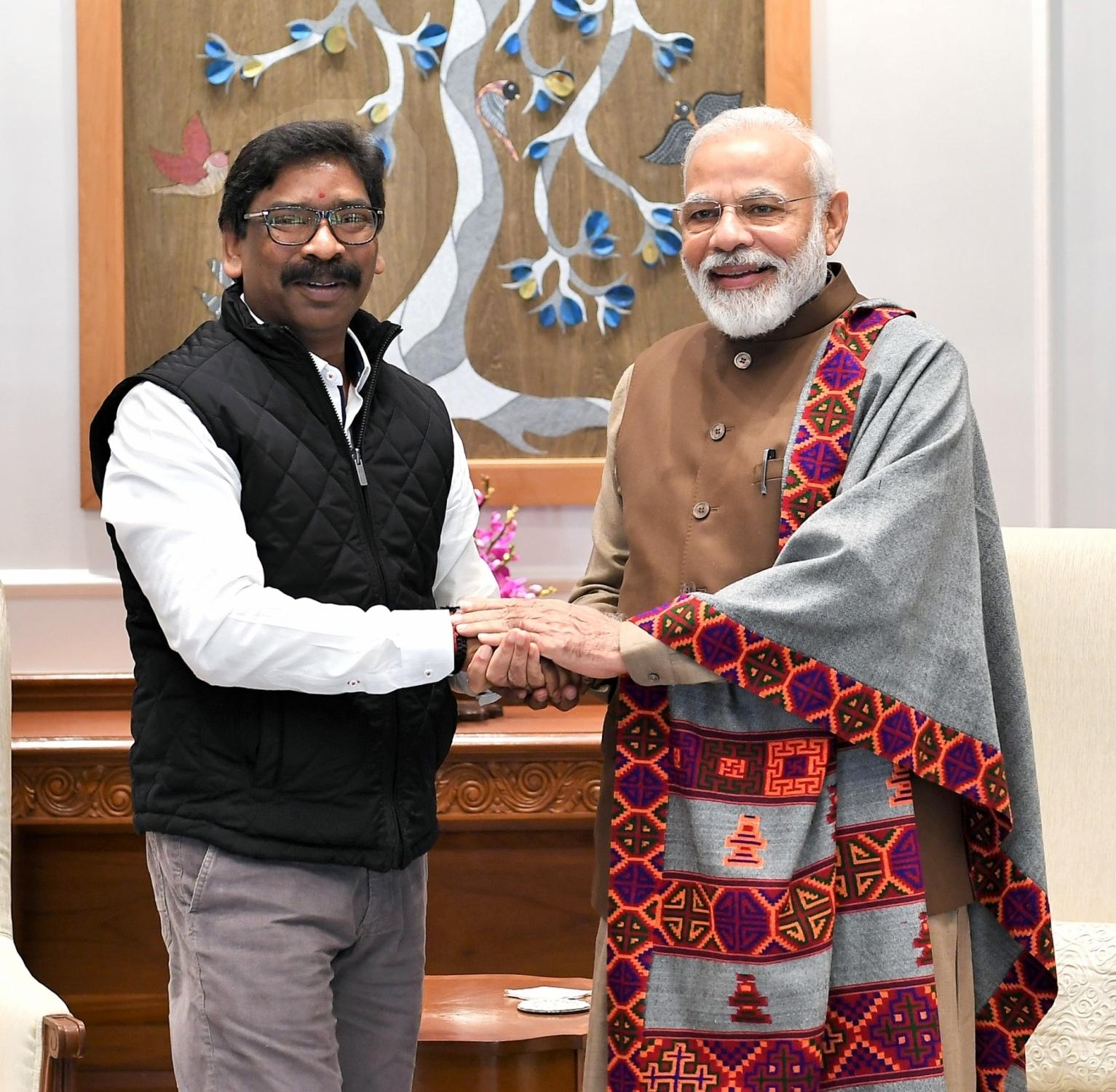प्रधानमंत्री मोदी ने झारखंड के सीएम हेमंत सोरेन को दी जन्मदिन की शुभकामनाएं