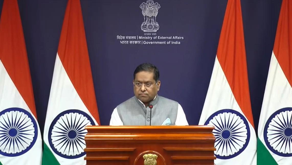 पाकिस्तान का आतंकवाद को समर्थन जगजाहिर, भारत के मामलों पर बोलने का हक नहीं: एमईए