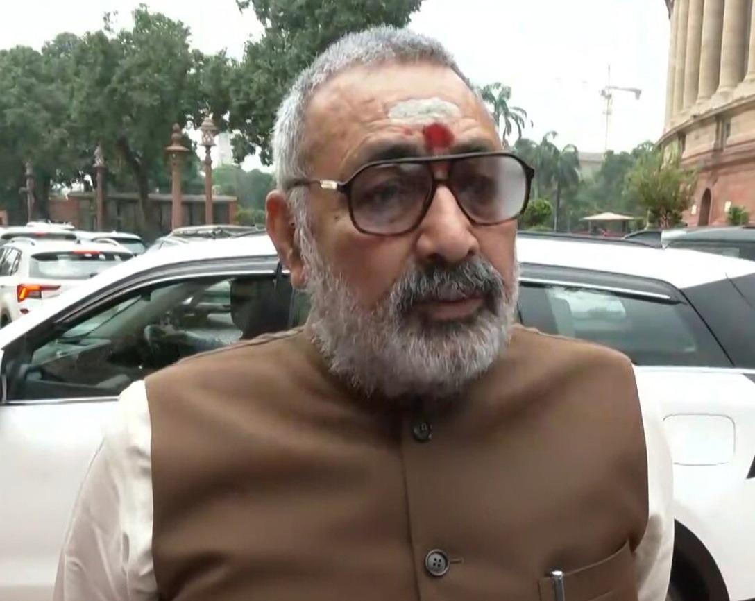 भाजपा सांसदों का विपक्ष पर तंज, कहा-'छात्रों के मुद्दों पर केवल राजनीतिक रोटियां सेक रही कांग्रेस'