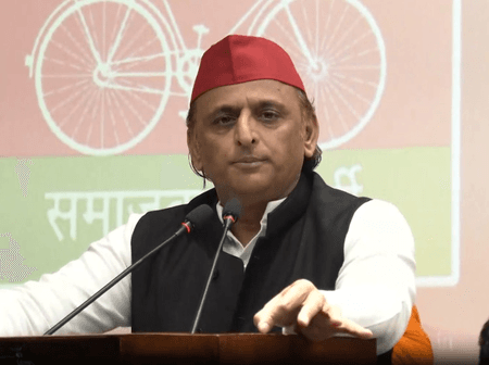 फॉर्म-7 से सपा के वोट काटने की कोशिश, यूपी-बंगाल में चुनाव प्रभावित करने की साजिश : अखिलेश यादव