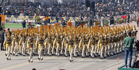 गणतंत्र दिवस परेड, तीनों सेनाओं में नेवी का मार्चिंग दल सर्वश्रेष्ठ, महाराष्ट्र की झांकी अव्वल