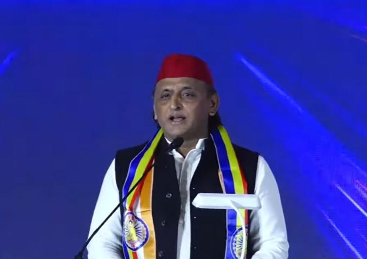 अखिलेश यादव ने राम मंदिर चढ़ावा विवाद को सनातन के लिए दुर्भाग्यपूर्ण बताया, एसआईटी जांच पर भी उठाए सवाल