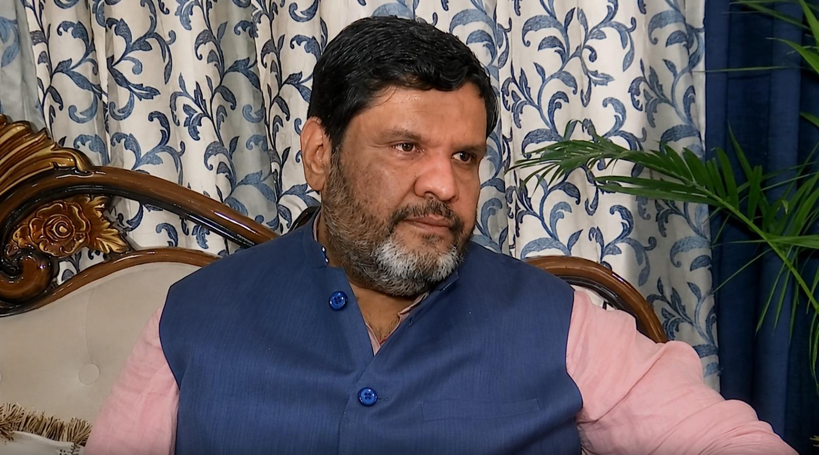कांग्रेस को आपातकाल के लिए देश से माफी मांगनी चाहिए : गौरव वल्लभ