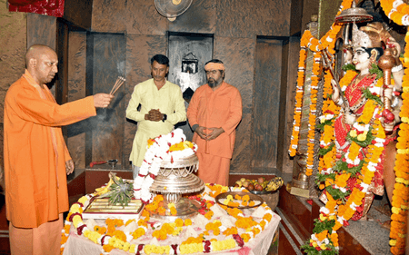 शक्तिपीठ देवीपाटन मंदिर में पर्यटन को नई उड़ान देने जा रही योगी सरकार