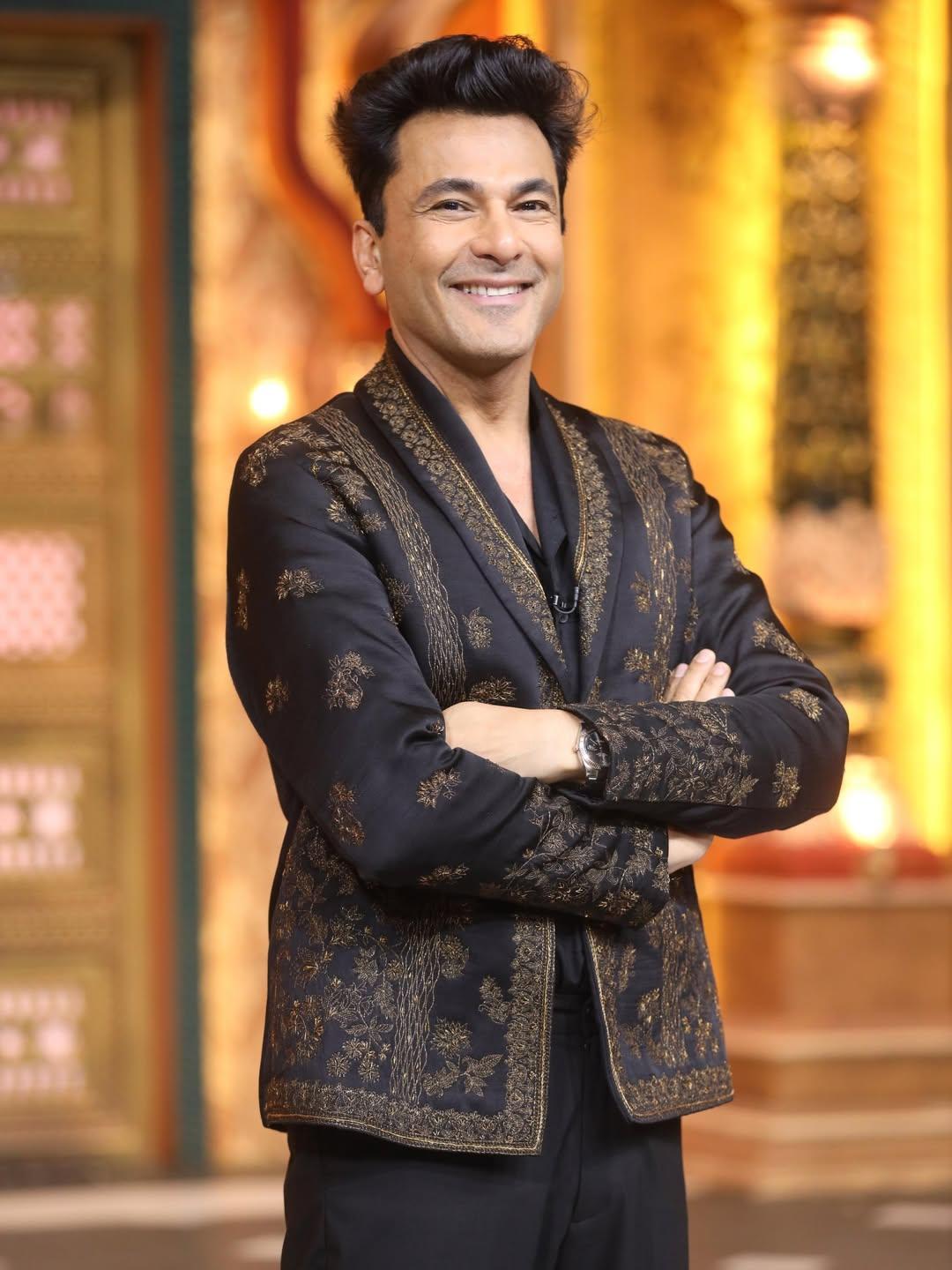 दिवंगत बहन राधिका की याद में हर सुबह खास रस्म निभाते हैं विकास खन्ना, 'शेखर टुनाइट' में किया खुलासा