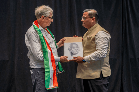 सिएटल में गेट्स फाउंडेशन ने मनाई गांधी जयंती, बिल गेट्स बोले- महात्मा गांधी के आदर्श हमारे कार्य का आधार हैं