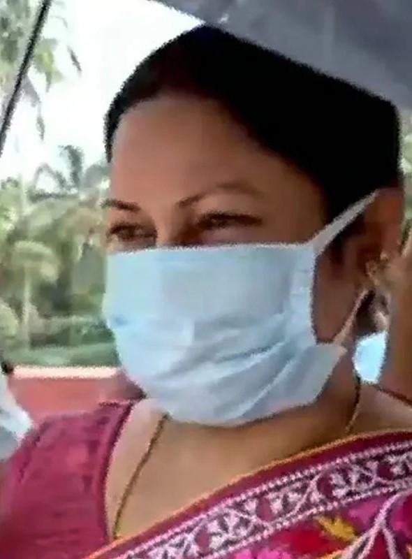 पश्चिम बंगाल: टीएमसी नेता जहांगीर खान की पत्नी गिरफ्तार, भारत-नेपाल सीमा के पास से पकड़ा गया