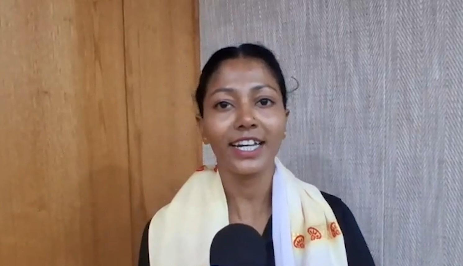 माउंट एवरेस्ट फतह करने वाली असम की पहली महिला बनीं रूपमणि गढ़, बोलीं-काफी अच्छा लग रहा