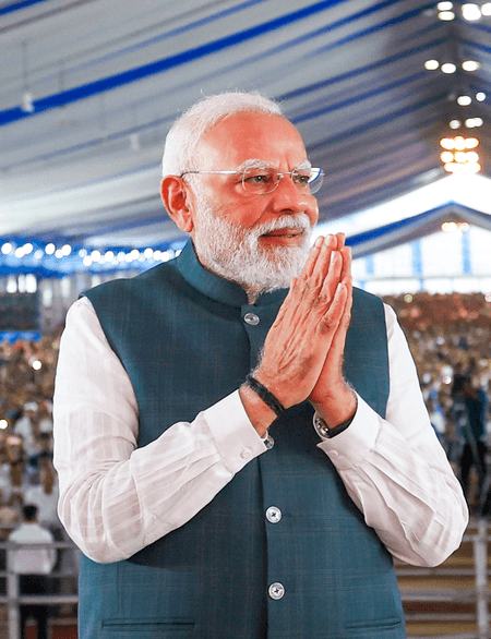 पीएम मोदी के 75वें जन्मदिन पर काशी में उत्साह, स्कूली बच्चों ने बनाई मानव श्रृंखला