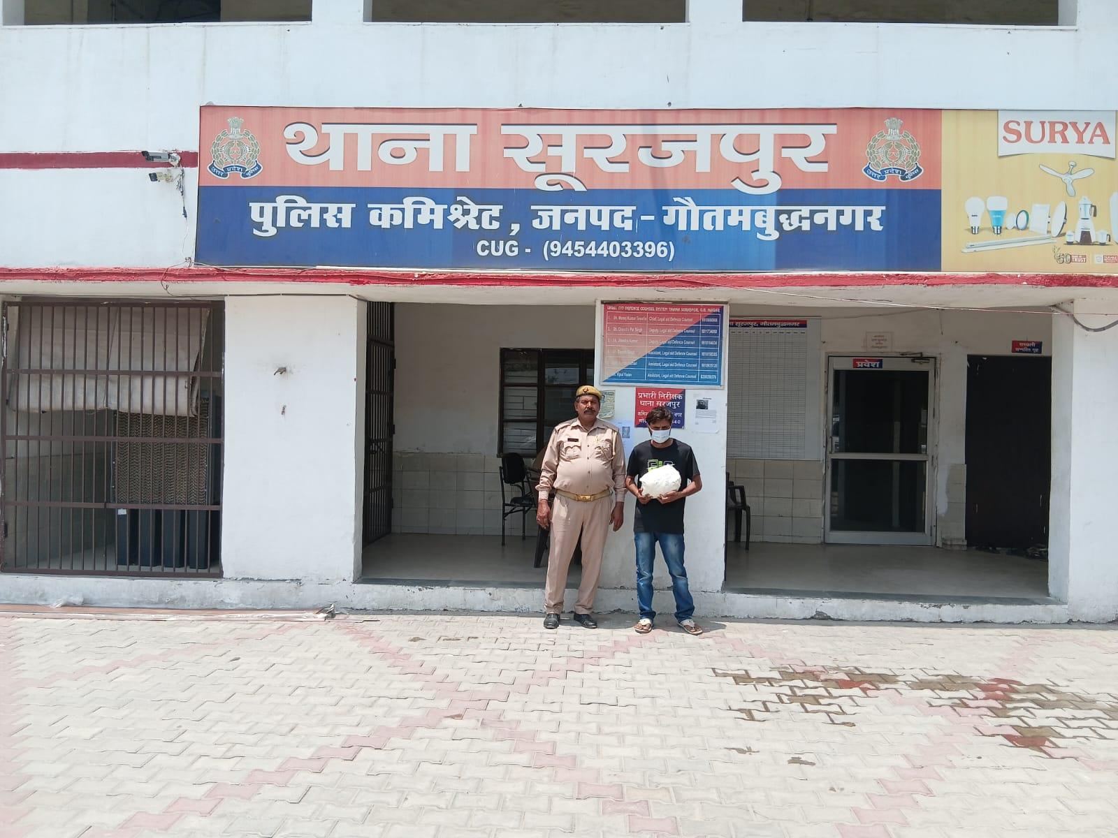 नोएडा: पुलिस की बड़ी कार्रवाई, 63 किलो से अधिक गांजा बरामद; तीन तस्कर गिरफ्तार