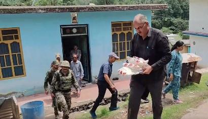 जम्मू-कश्मीर के पुंछ जिले में नियंत्रण रेखा के पास 25 करोड़ रुपए की हेरोइन जब्त