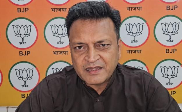 अजय आलोक ने कांग्रेस को बताया जंग खाया लोहा, तेजस्वी यदाव पर भी साधा निशाना
