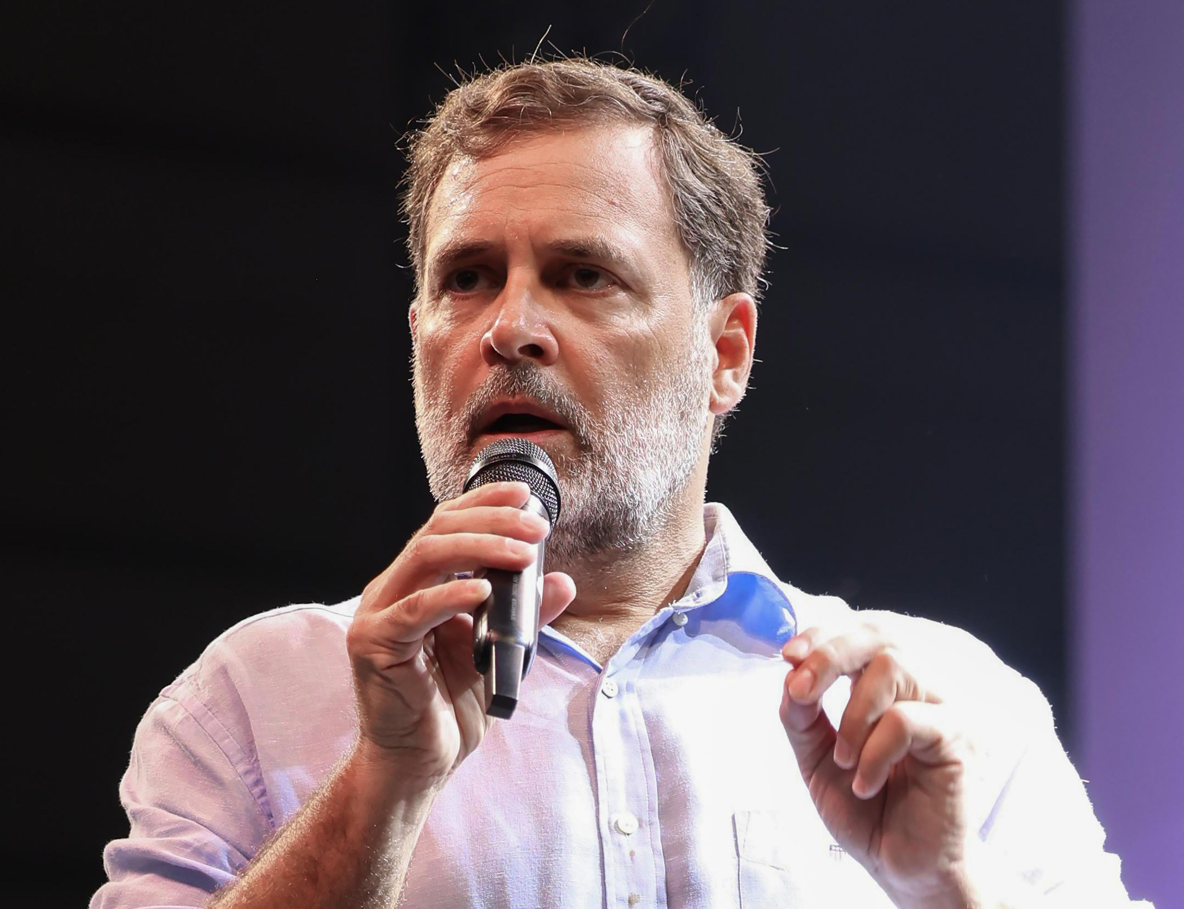अहमदाबाद पटाखा फैक्ट्री हादसे पर राहुल गांधी ने जताया दुख, पीड़ित परिवारों को हरसंभव मदद देने की अपील की