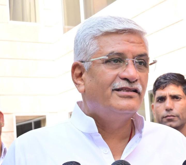 'यहां कोई जादू नहीं दिख रहा', जोधपुर दौरे पर पहुंचे गजेंद्र सिंह शेखावत का अशोक गहलोत पर तंज