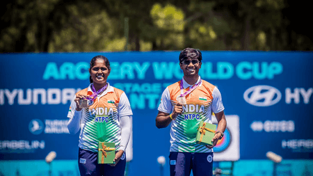आर्चरी वर्ल्ड कप: धीरज ने व्यक्तिगत स्वर्ण पदक जीता, भारत के लिए गोल्डन डबल पूरा किया