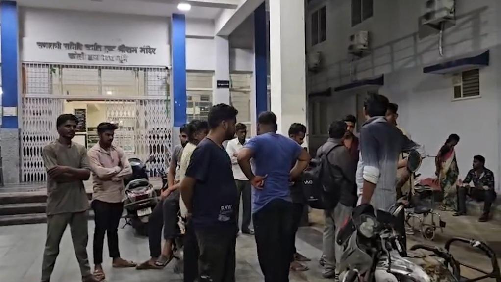 नरसिंहपुर अस्पताल में इलाज और एम्बुलेंस में कथित देरी से युवक की मौत, स्वास्थ्य व्यवस्था पर उठे गंभीर सवाल