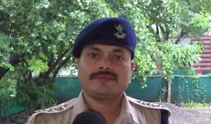 मध्य प्रदेश: नदी के बहाव में फंसे चार युवकों का रेस्क्यू ऑपरेशन, 11 घंटे बाद सुरक्षित निकाला