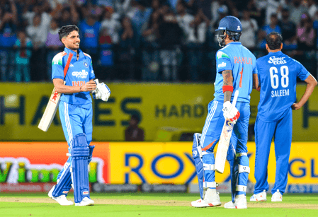 भारत बनाम अफगानिस्तान: वनडे फॉर्मेट में 8वीं बार 400 रन, संयुक्त रूप से 'नंबर-1' बनी टीम इंडिया