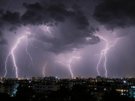मध्य प्रदेश: कई जिलों में आंधी-तूफान और बिजली गिरने की चेतावनी, किसानों के लिए सलाह जारी