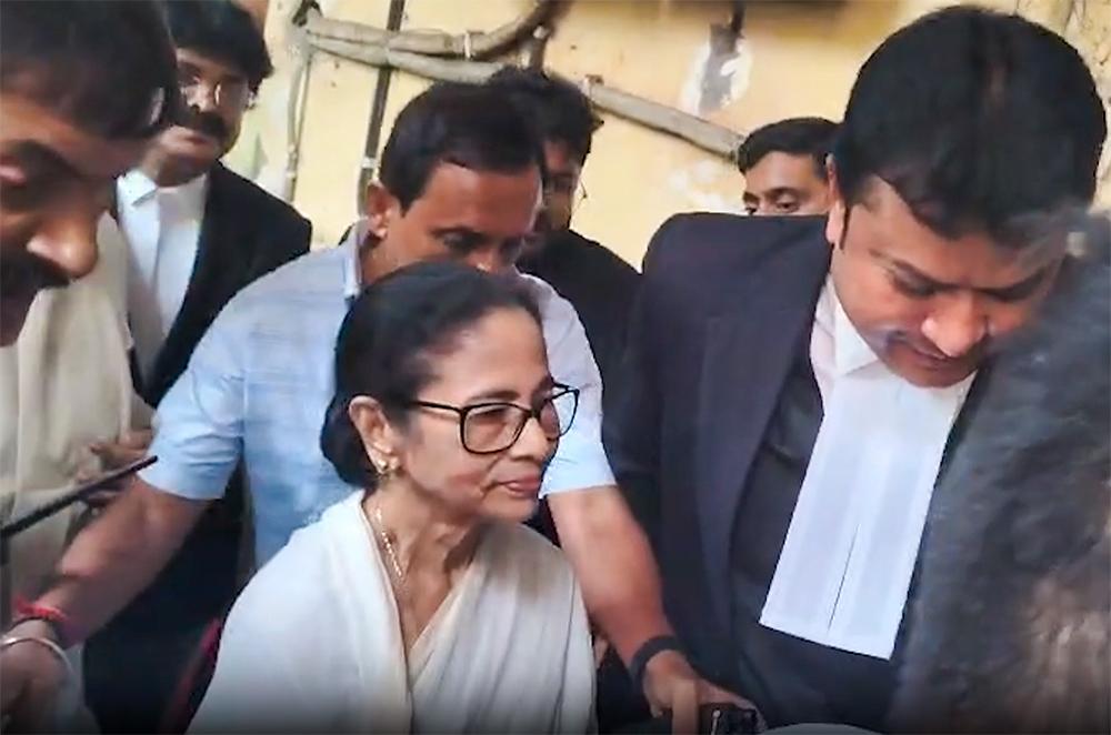 नंदीग्राम का मामला आज भी लंबित, अब ममता बनर्जी ने हाईकोर्ट में दी भवानीपुर चुनाव परिणाम को चुनौती